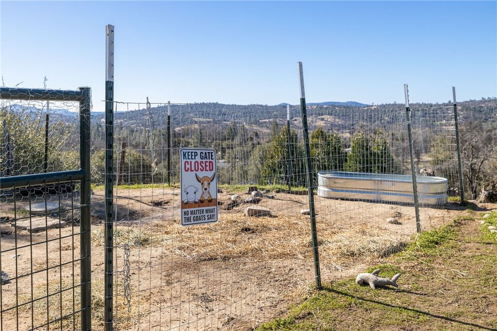Image 32 of property listing at 33030 Road 233, North Fork, CA 93643
