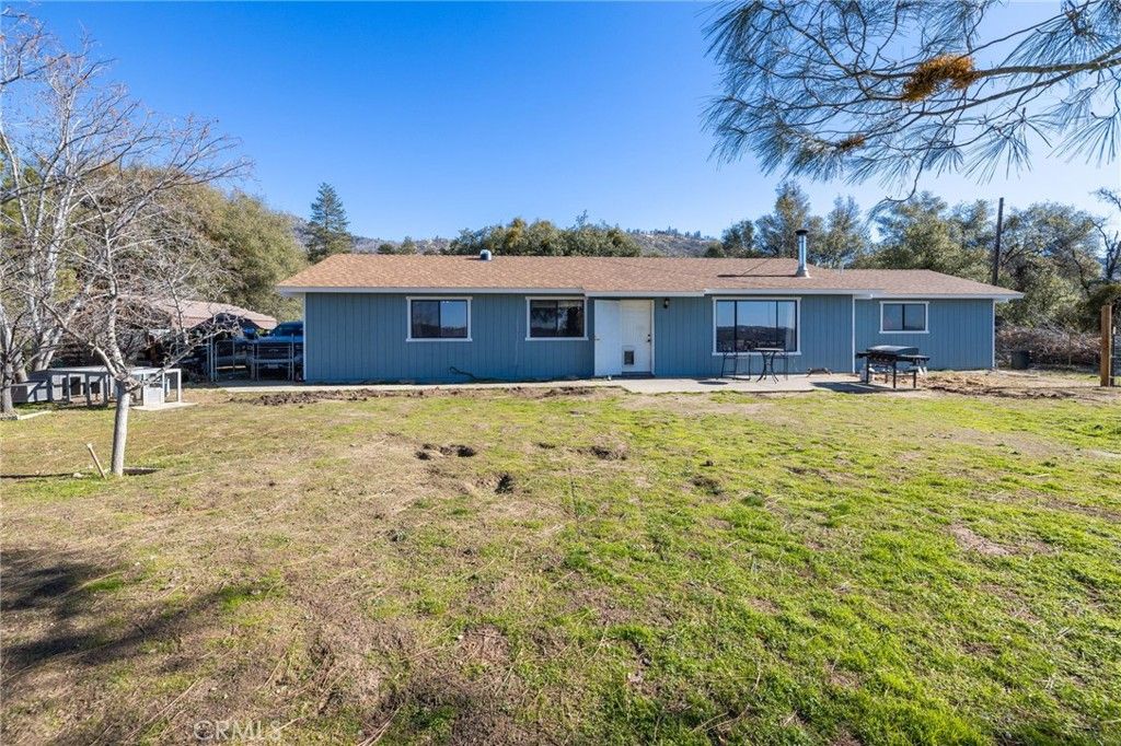 Image 36 of property listing at 33030 Road 233, North Fork, CA 93643