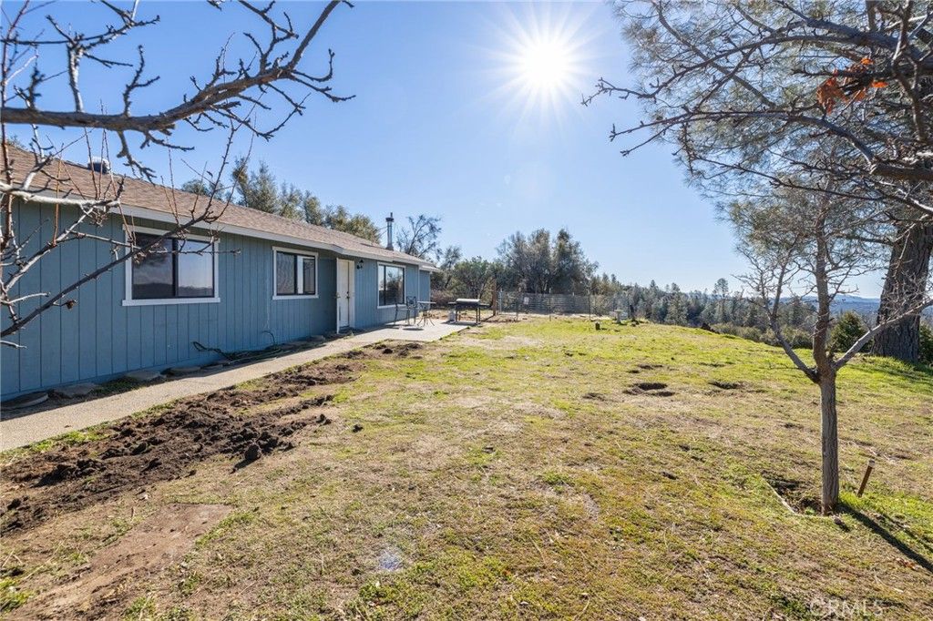 Image 40 of property listing at 33030 Road 233, North Fork, CA 93643