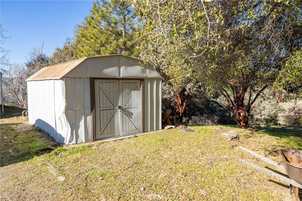 Image 45 of property listing at 33030 Road 233, North Fork, CA 93643