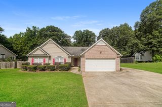 293 Hampton Oaks Circle, Villa Rica, GA 30180