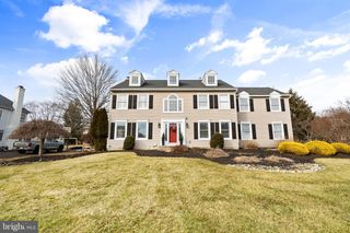 2018 LEEDOMS DR, Newtown, PA 18940
