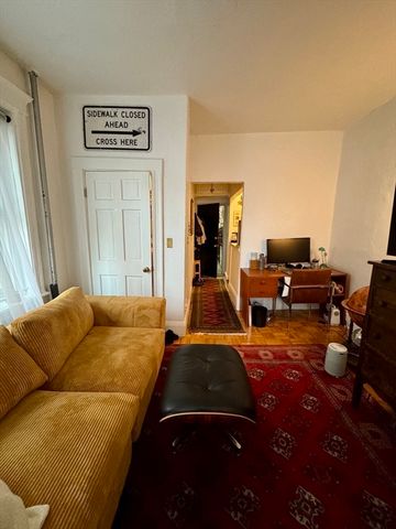 47 Revere St 7, Boston, MA 02114