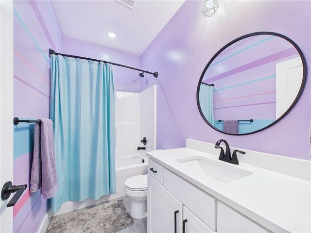 110 Newberry Court, Knob Noster, MO 65336