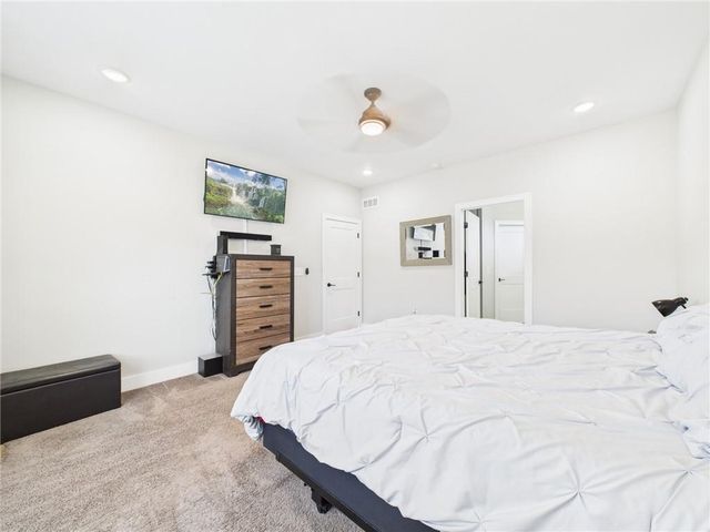 110 Newberry Court, Knob Noster, MO 65336