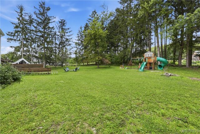 8894 Woodview Drive, Colden, NY 14033