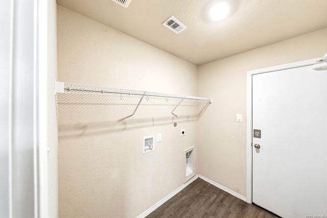 3011 Pacific Coast, Converse, TX 78109