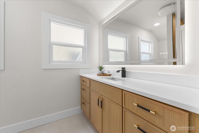 3254 NW Market Street, Seattle, WA 98107