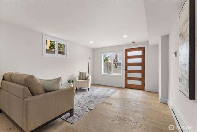 3254 NW Market Street, Seattle, WA 98107
