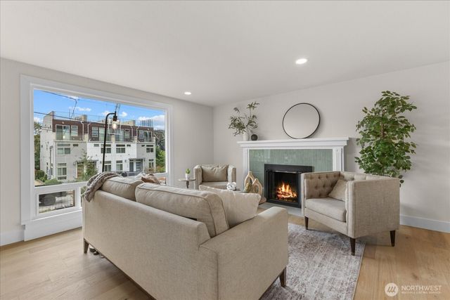 3254 NW Market Street, Seattle, WA 98107