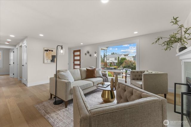 3254 NW Market Street, Seattle, WA 98107