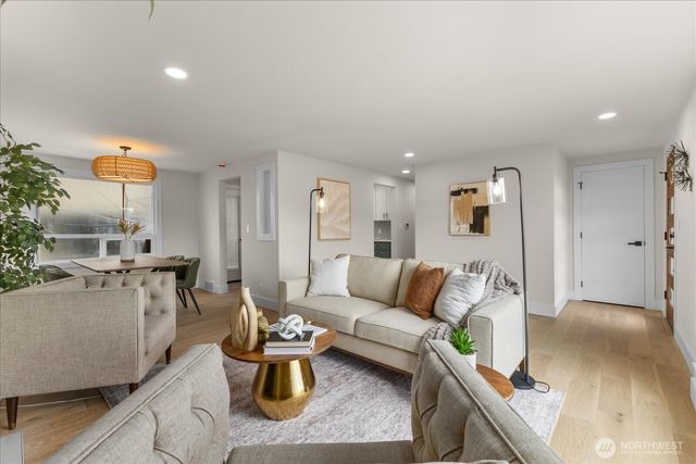 3254 NW Market Street, Seattle, WA 98107