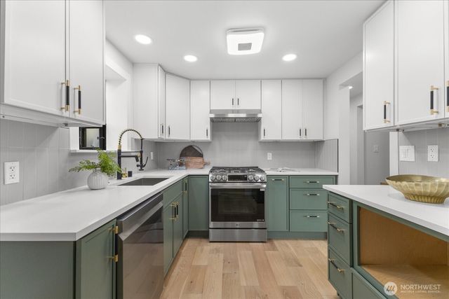 3254 NW Market Street, Seattle, WA 98107