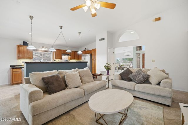 2748 E VERBENA Drive, Phoenix, AZ 85048