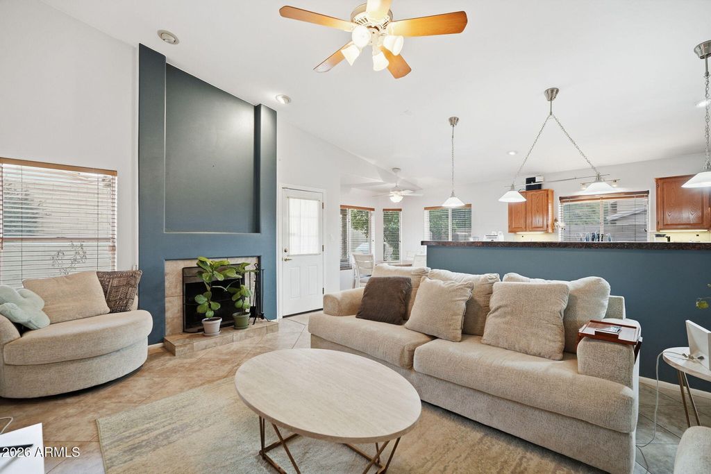 2748 E VERBENA Drive, Phoenix, AZ 85048 — photo 2