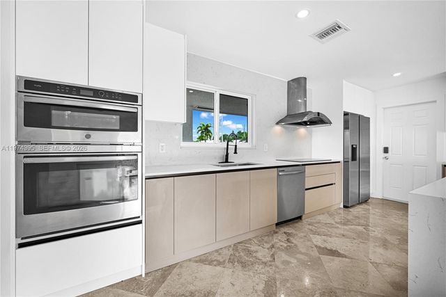 5510 NE 18th Avenue, Fort Lauderdale, FL 33334