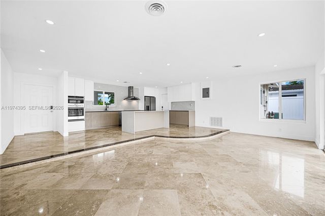 5510 NE 18th Avenue, Fort Lauderdale, FL 33334