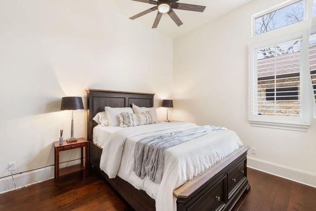 2002 Kinney Ave A, Austin, TX 78704