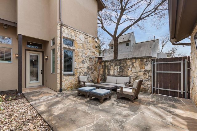 2002 Kinney Ave A, Austin, TX 78704