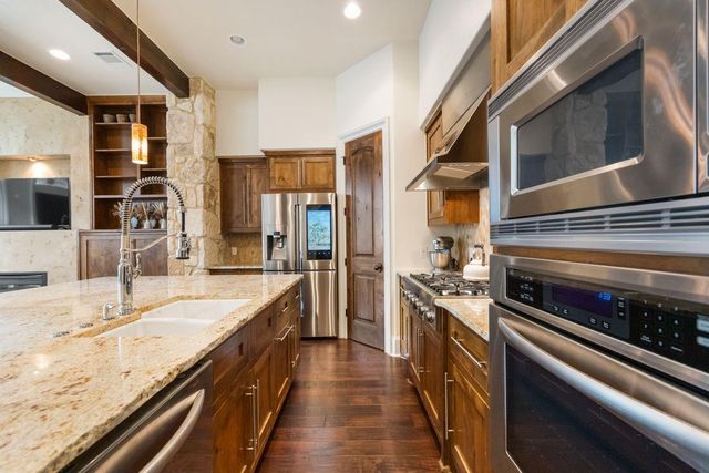 2002 Kinney Ave A, Austin, TX 78704