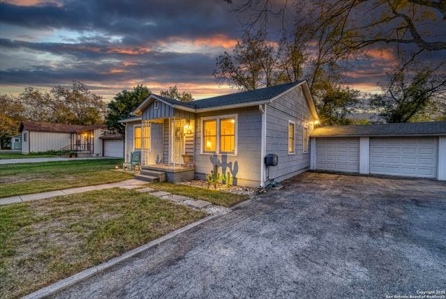 1703 22nd, Hondo, TX 78861