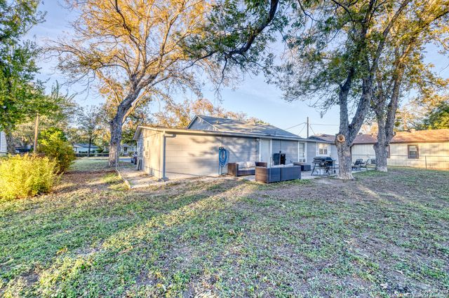 1703 22nd, Hondo, TX 78861