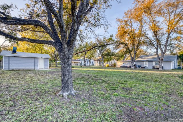 1703 22nd, Hondo, TX 78861