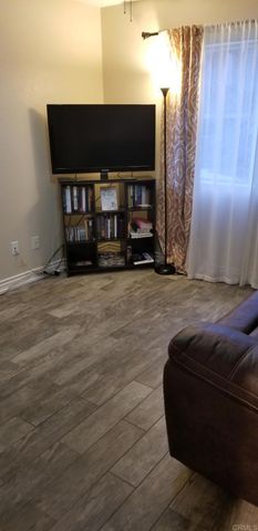 8475 Avenida Angulia 39, Spring Valley, CA 91977