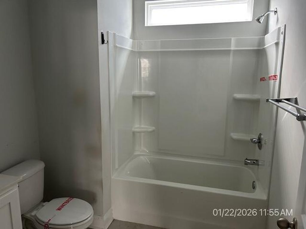 Image 12 of property listing at 114 Brant Drive, Summerville, SC 29483