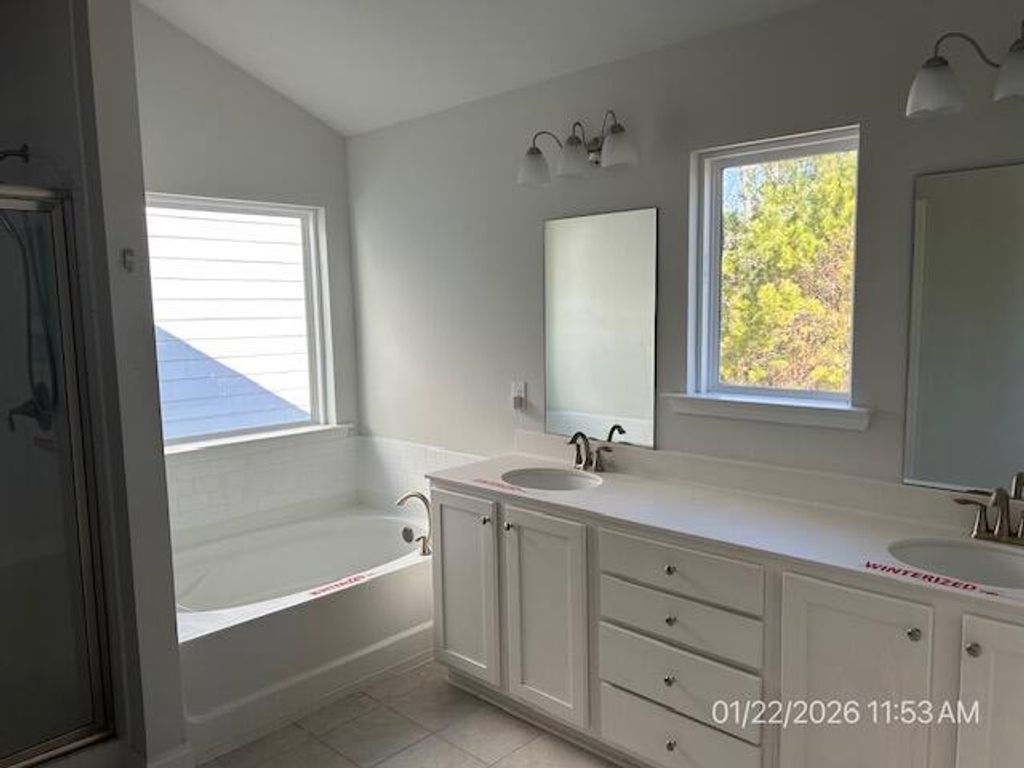 Image 7 of property listing at 114 Brant Drive, Summerville, SC 29483