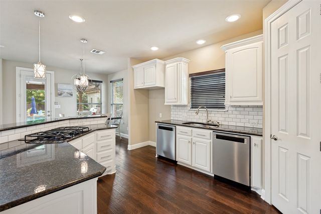 5304 Townsend Drive, Flower Mound, TX 75028