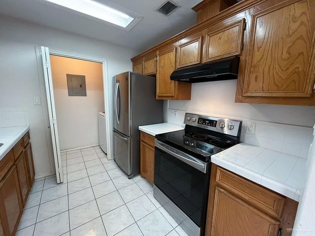 6509 N 8th Street, Mcallen, TX 78504