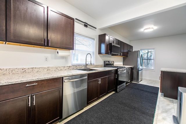 1611 Sheridan ROAD, Kenosha, WI 53140