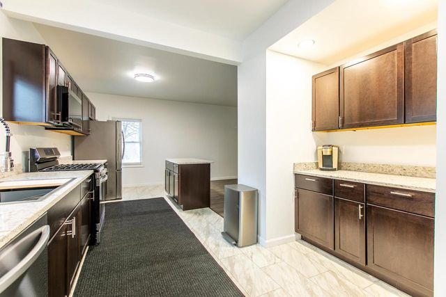 1611 Sheridan ROAD, Kenosha, WI 53140