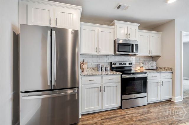 132 River Bluff Way, Ellabell, GA 31308