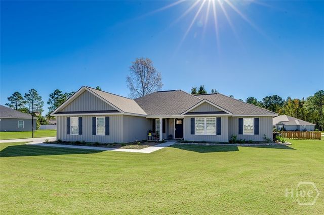 132 River Bluff Way, Ellabell, GA 31308