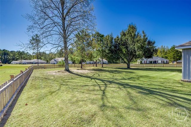 132 River Bluff Way, Ellabell, GA 31308