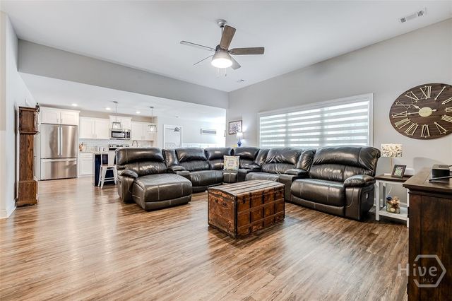 132 River Bluff Way, Ellabell, GA 31308