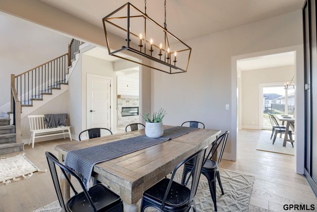 12361 Fenwick Street, Papillion, NE 68046