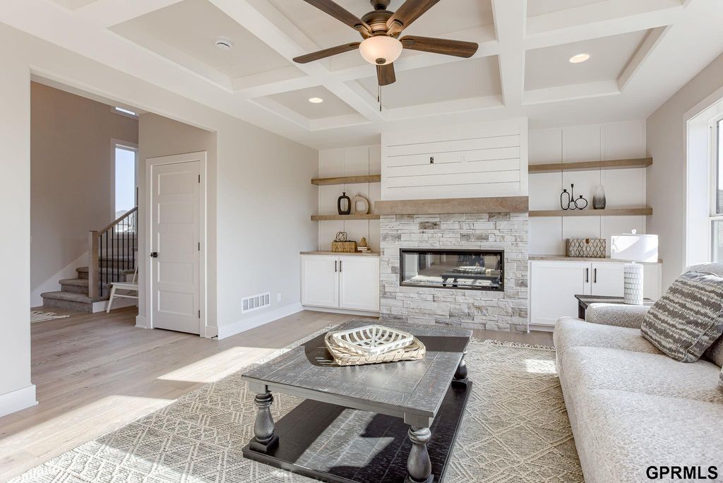 12361 Fenwick Street, Papillion, NE 68046