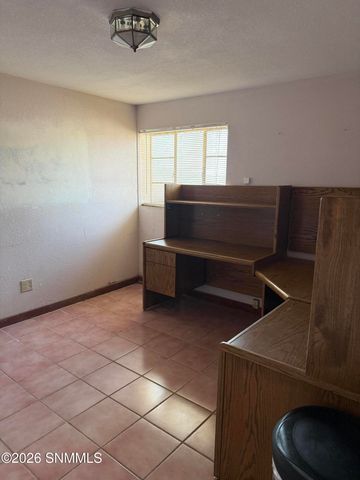 515 S Espanola Street, Las Cruces, NM 88001