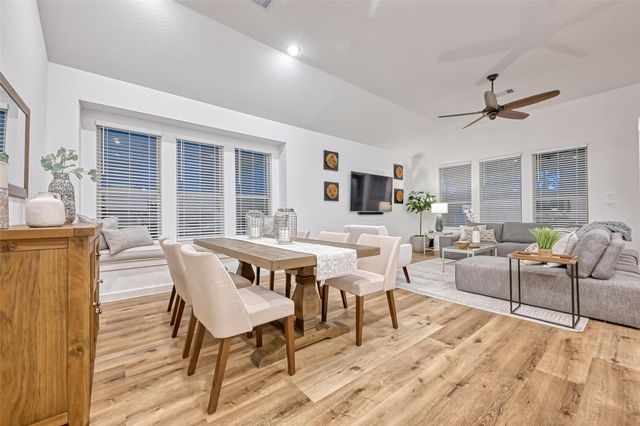 7933 Wild Thicket Drive, Magnolia, TX 77354