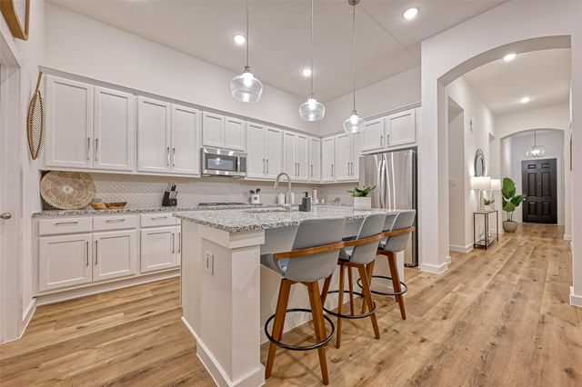 7933 Wild Thicket Drive, Magnolia, TX 77354