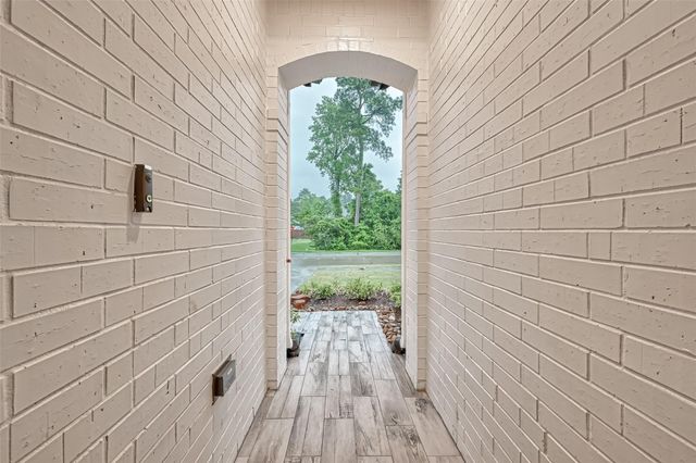 7933 Wild Thicket Drive, Magnolia, TX 77354