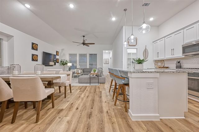 7933 Wild Thicket Drive, Magnolia, TX 77354