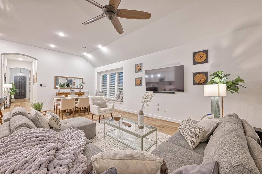 7933 Wild Thicket Drive, Magnolia, TX 77354