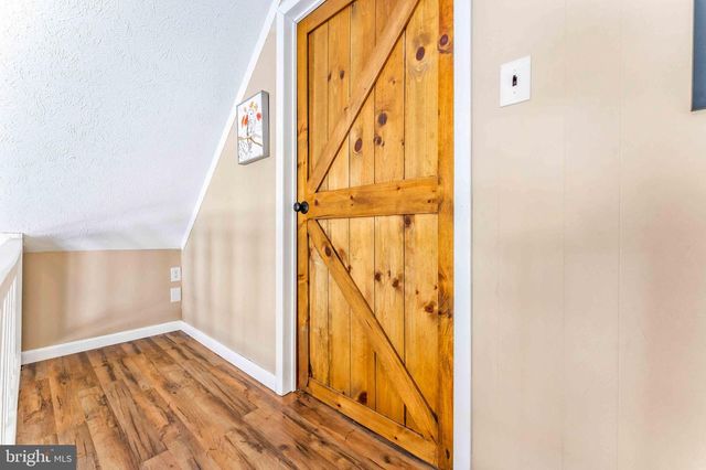 102 KING ARTHUR RD, Pocono Lake, PA 18347