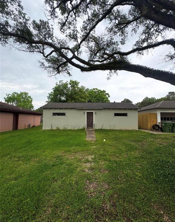 101 West St, Liberty, TX 77575