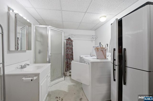 179 Fern Avenue, Lyndhurst, NJ 07071