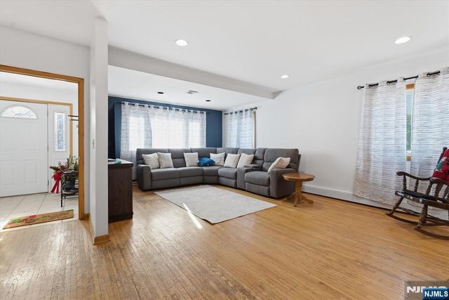 179 Fern Avenue, Lyndhurst, NJ 07071